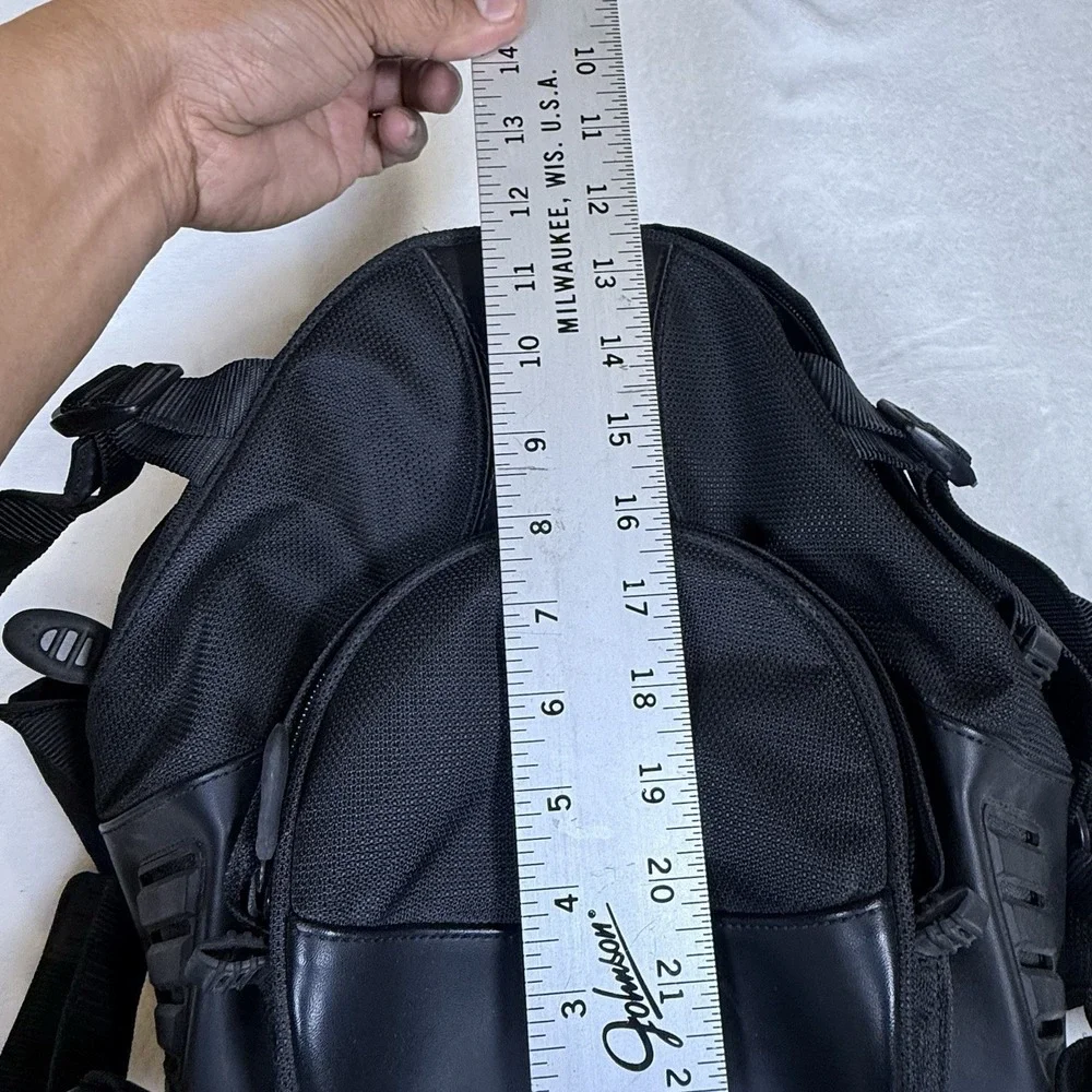 TUMI T2 Black Ballistic Nylon Shoulder Crossbody Camera Travel Bag Vintage